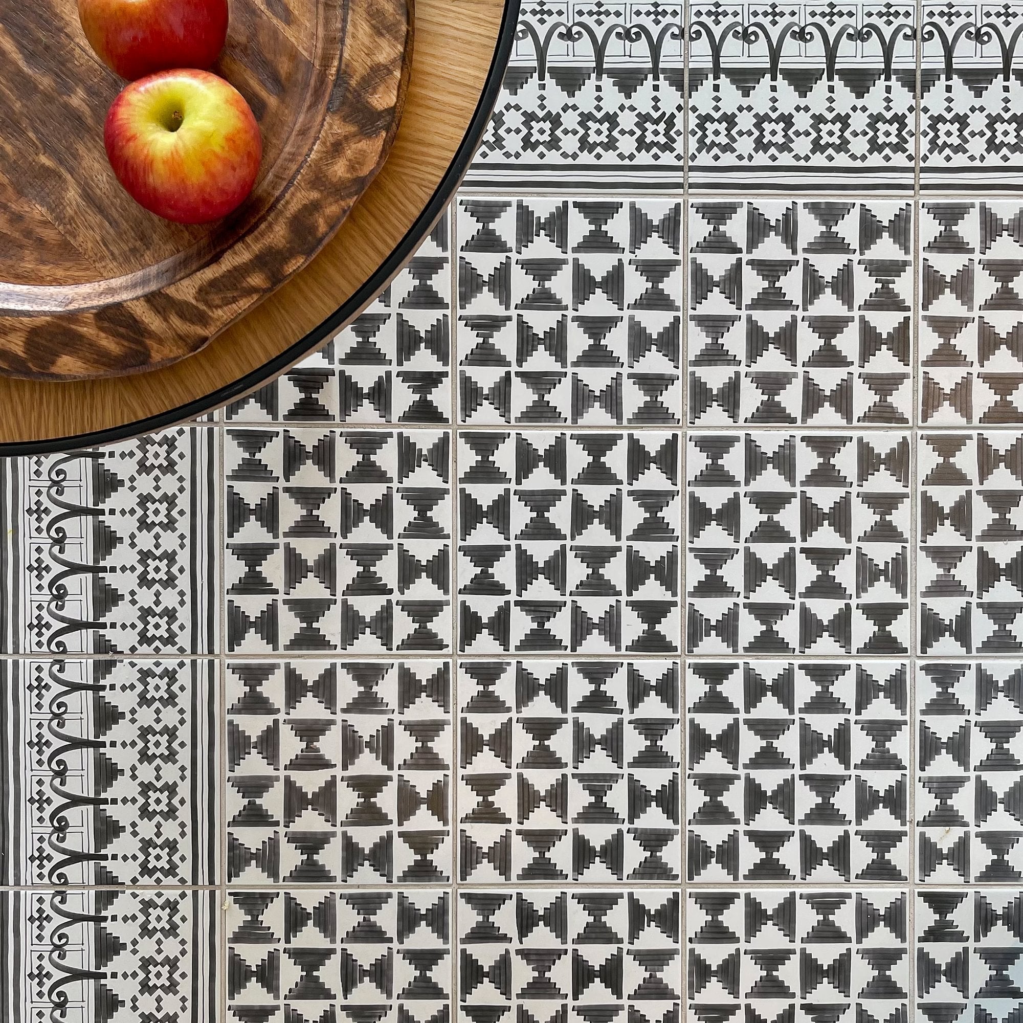 ENTRANCE & HALLWAY TILES