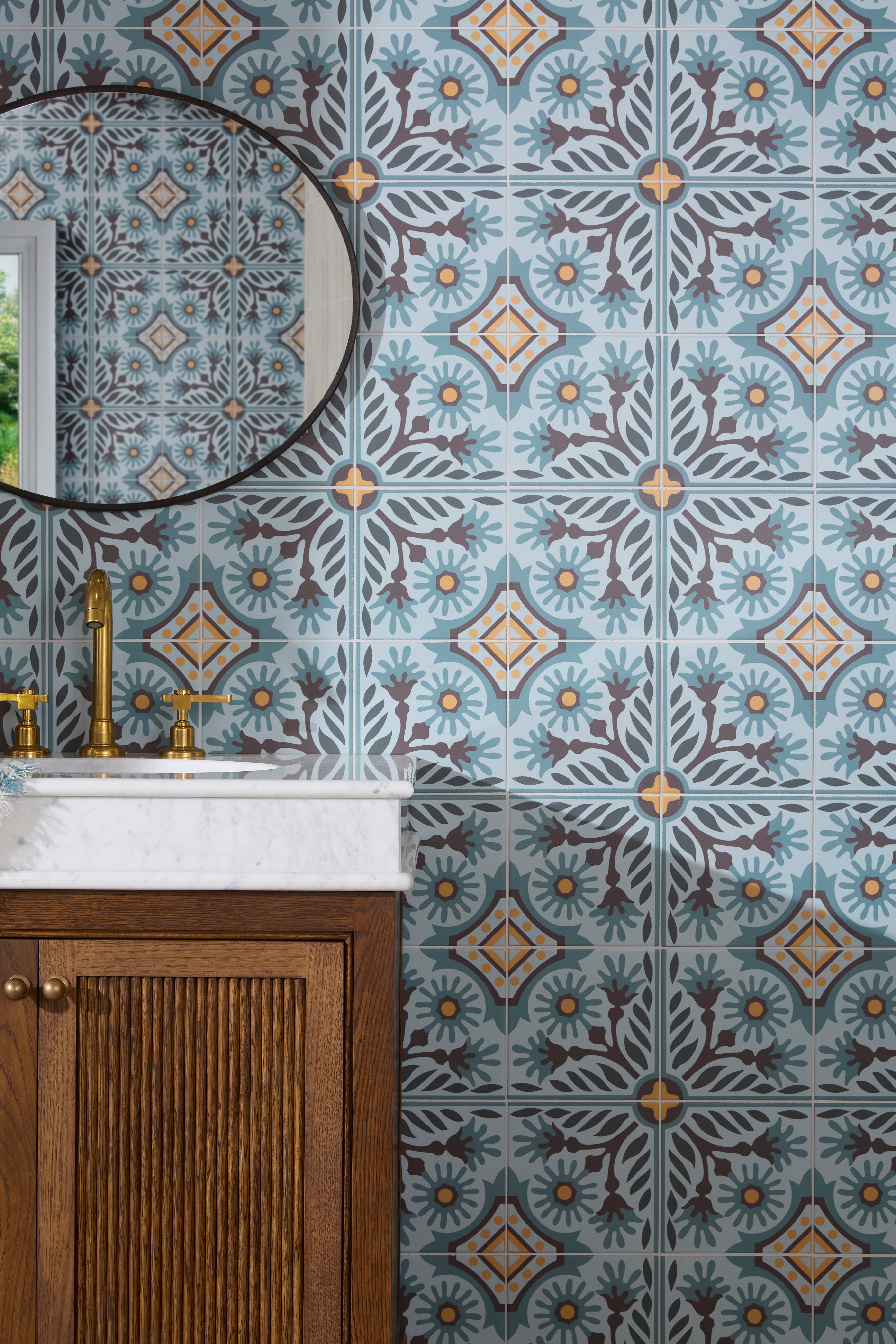 Indirah Porcelain