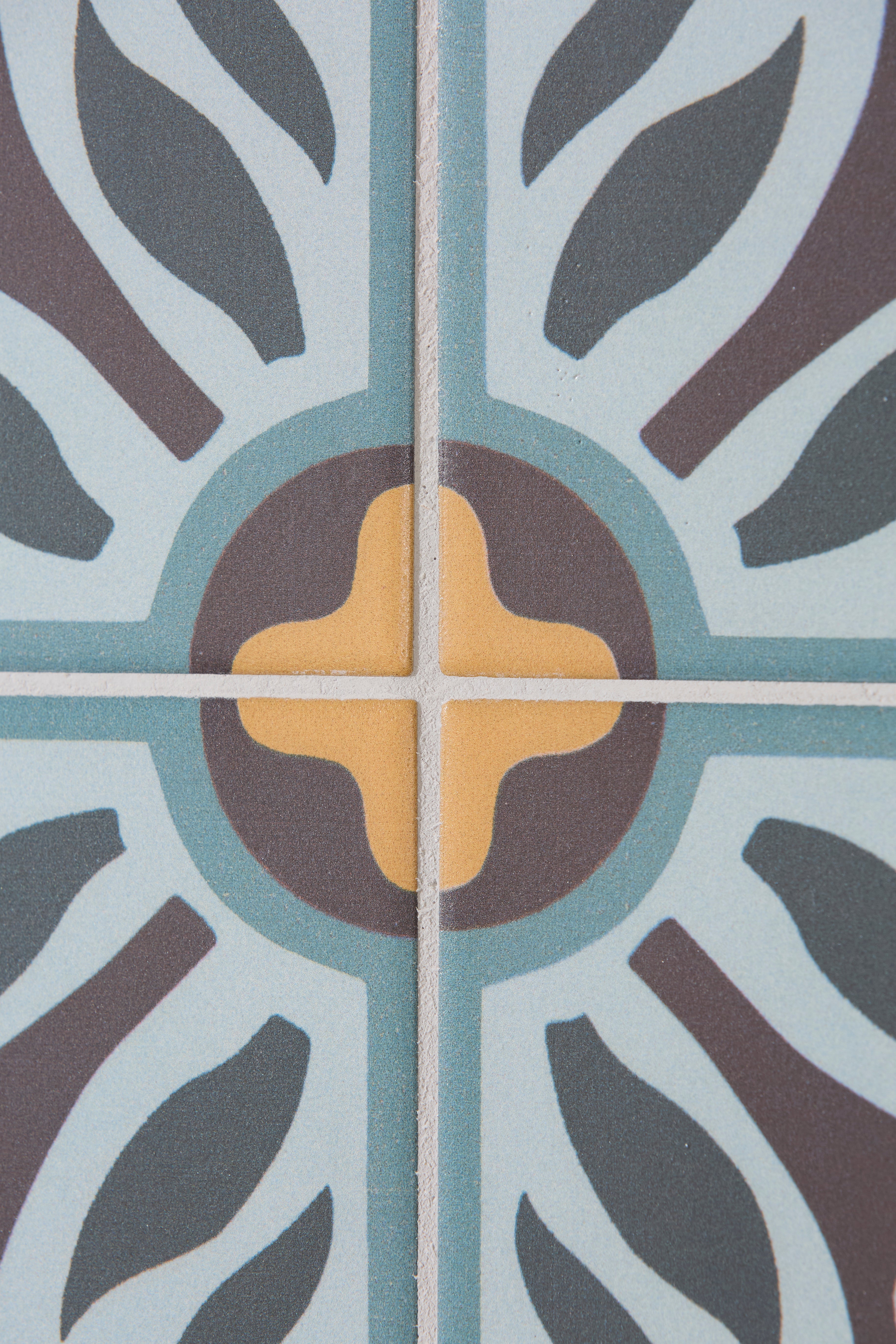 Indirah Porcelain