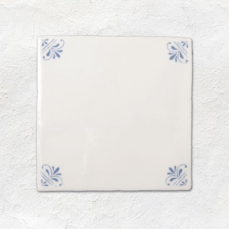 Country Delft Field Tile Beatrix Blue
