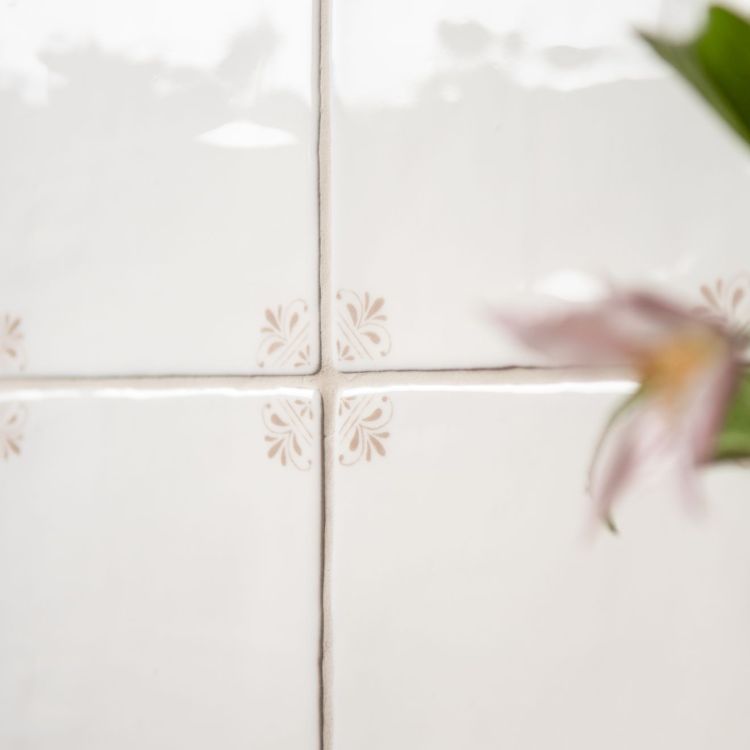Country Delft Field Tile Beatrix Taupe