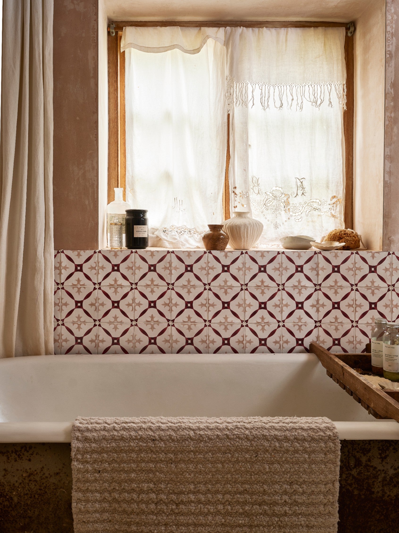 Abbey Ceramic Wall
