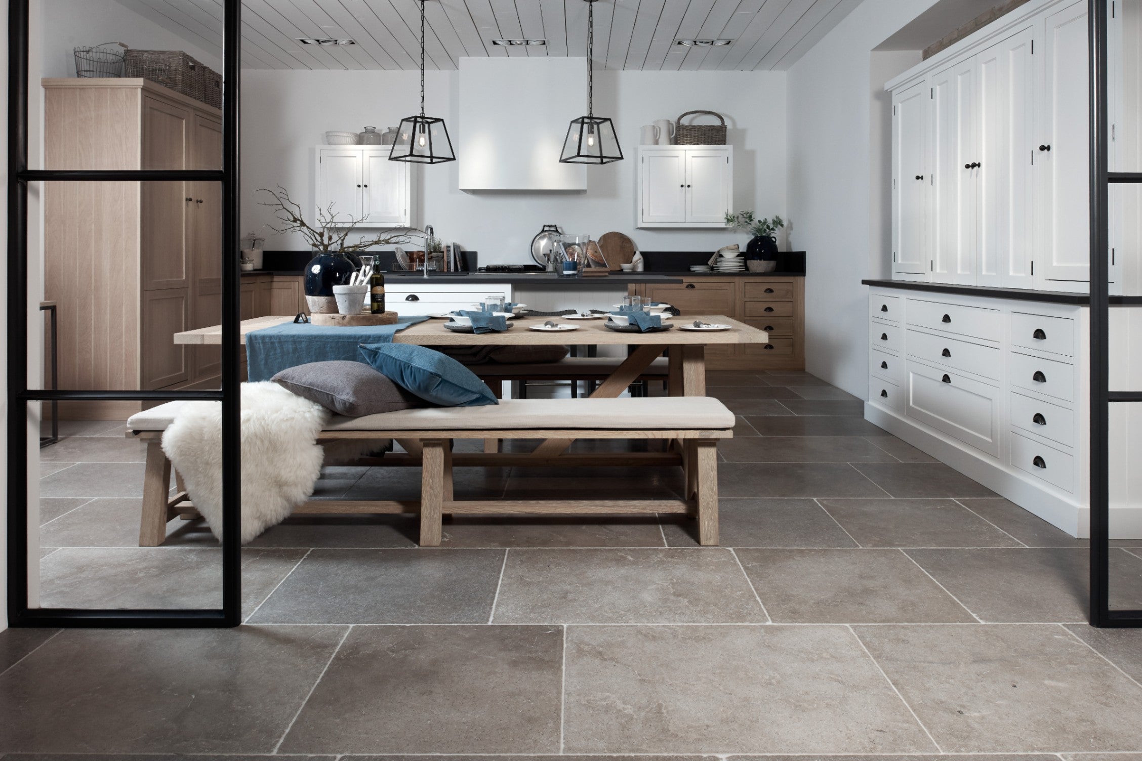 Amaya Limestone 60xRandom