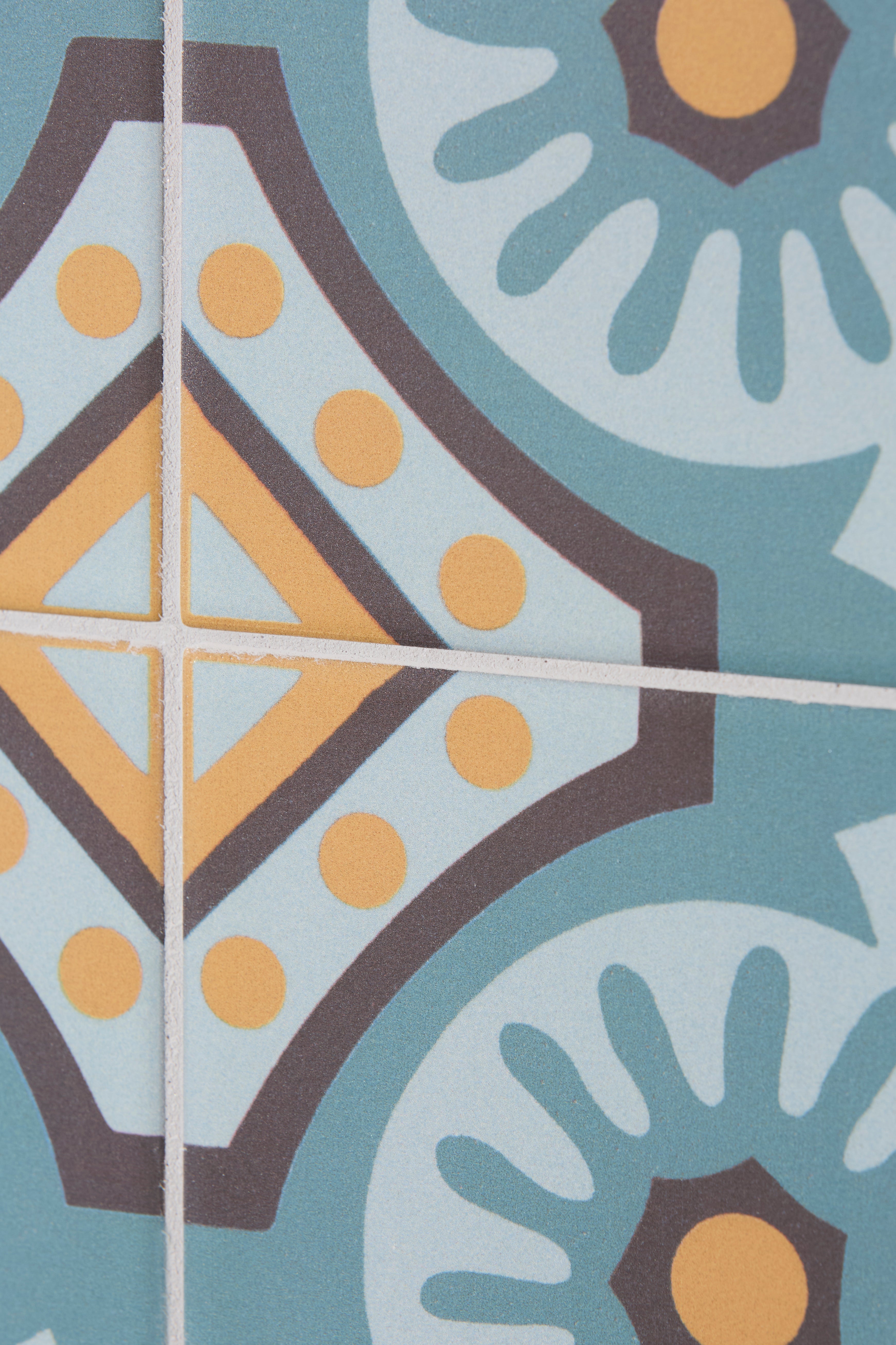 Indirah Porcelain