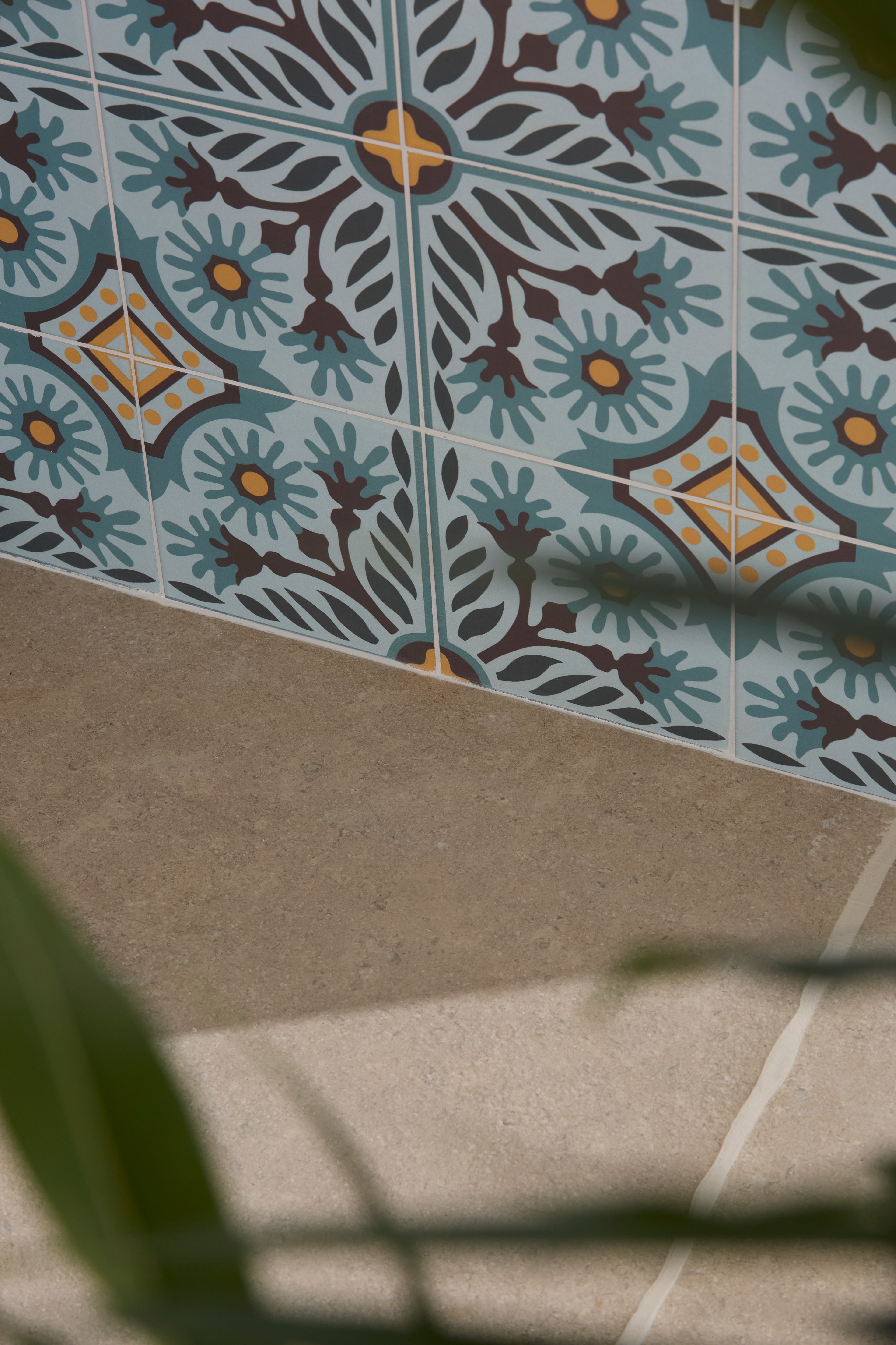 Indirah Porcelain