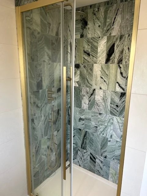Seaspray Marble 610x305x10