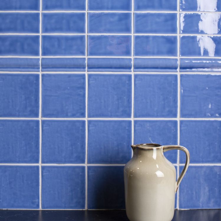 Residence Cosmopolitan Half Tile Agapanthus